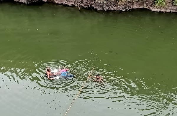 माहेरुन सासरी जाताना कालव्यात घसरुन पडली, कोल्हापुरात नवविवाहितेचा मृत्यू