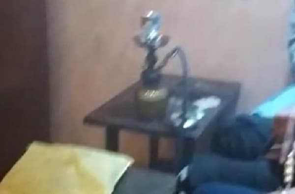 ठाण्यात महापौर बंगल्याशेजारच्या हॉटेलमध्ये हुक्का पार्लर, मनसेकडून पर्दाफाश