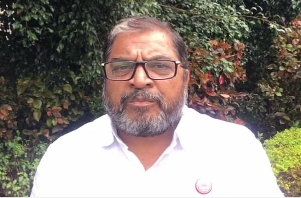 दगड आमच्या हातात अन् काचा तुमच्या, राजू शेट्टींचा केंद्र सरकारला इशारा