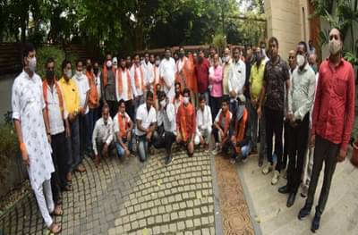 नागपुरात काँग्रेसला सुरुंग, दुष्यंत चतुर्वेदींच्या नेतृत्वात पदाधिकारी शिवसेनेत