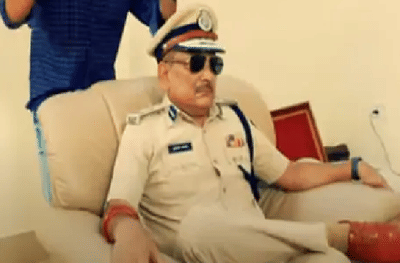 VIDEO | बिहार के रॉबिनहूड..., स्वेच्छानिवृत्ती स्वीकारताच गुप्तेश्वर पांडेंवर रापचिक सॉन्ग