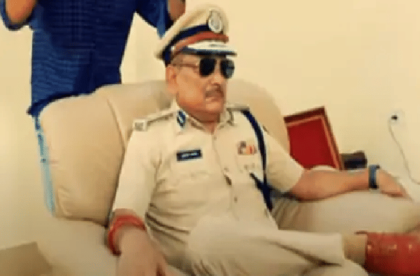 VIDEO | बिहार के रॉबिनहूड..., स्वेच्छानिवृत्ती स्वीकारताच गुप्तेश्वर पांडेंवर रापचिक सॉन्ग