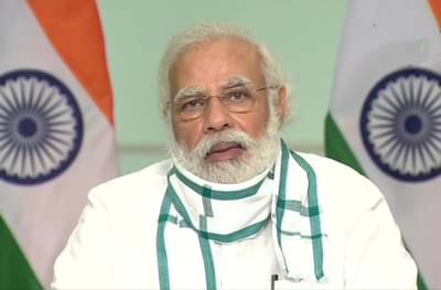 मोदी म्हणाले, महाराष्ट्र के लोग बहादूर, मुख्यमंत्री म्हणाले, देशाला मार्गदर्शन करा!