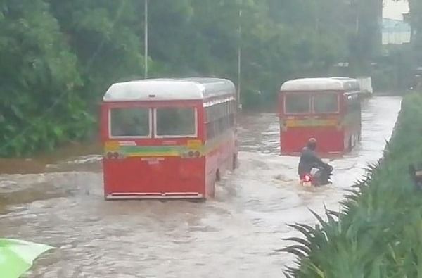 Mumbai Rains | मुंबईत 48 तासात 240 मिमी पाऊस, हळूहळू मुंबईचे जनजीवन पूर्वपदावर