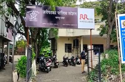 नागपुरात पोलिसांकडून अल्पवयीन आरोपींची अर्धनग्न अवस्थेत धिंड, आयुक्तांचे चौकशीचे आदेश