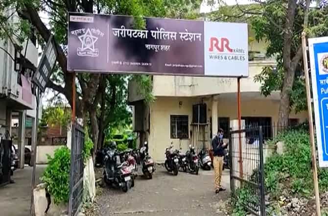 नागपुरात पोलिसांकडून अल्पवयीन आरोपींची अर्धनग्न अवस्थेत धिंड, आयुक्तांचे चौकशीचे आदेश