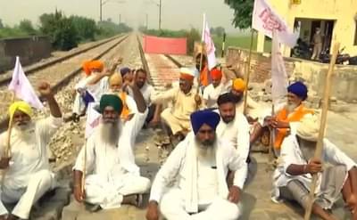 कृषी विधेयकांविरोधात पंजाबमध्ये रेल रोको, 14 रेल्वे रद्द, शुक्रवारी राज्यव्यापी बंद