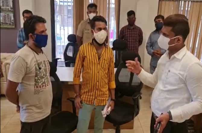 आधी रिपोर्टमध्ये रुग्णाचा ब्लड ग्रुप बी पॉझिटिव्ह, नंतर प्लाझ्मा थेरपी करताना एबी पॉझिटिव्ह, खाजगी लॅबचा धक्कादायक प्रताप