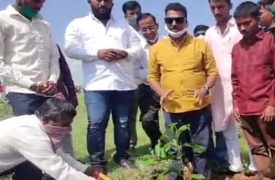 साताऱ्यात प्रत्येक शहीद जवानामागे एक झाड, सयाजी शिंदेंची संकल्पना