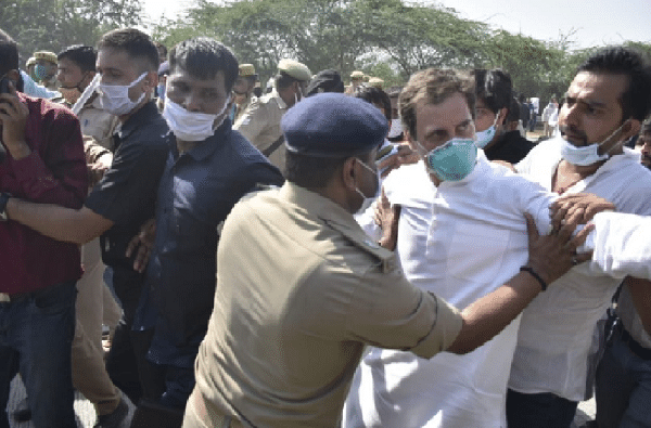 Rahul Gandhi Hathras Live Update | इंदिरा का पोता है, राजीव का बेटा है, न डरेगा और न ही रुकेगा