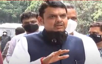 सप्टेंबरमधील संसर्गाचा दर सर्वाधिक, आता तरी कोरोना चाचण्या वाढवा; फडणवीसांचं मुख्यमंत्र्यांना पत्र