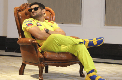 IPL 2020, CSK vs SRH : धोनीच्या नावावर नवा विक्रम, हैदराबादविरुद्ध मैदानात उतरताच विक्रमाची नोंद