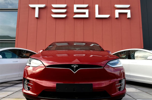 Tesla Car | एलन मस्कचा संकेत, भारतीय बाजारपेठेत टेस्लाचे आगमन होणार!