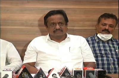 “मराठा समाजाची अवस्था कपाळावर कुंकू असून विधवेसारखी”