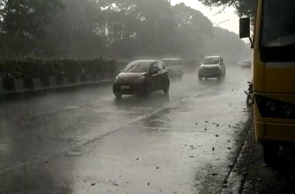 Rainfall record in Pune| शहरात पावसाचा नवा विक्रम ; मोडला 1996 चा रेकॉर्ड; येत्या दोन दिवसात हलक्या सरी कोसळणार Rainfall record in Pune| शहरात पावसाचा नवा विक्रम ; मोडला 1996 चा रेकॉर्ड; येत्या दोन दिवसात हलक्या सरी कोसळणार