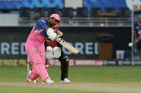 IPL 2020, SRH vs RR : राहुल तेवतियाची धमाकेदारी खेळी, विजयानंतर म्हणाला......... IPL 2020, SRH vs RR : राहुल तेवतियाची धमाकेदारी खेळी, विजयानंतर म्हणाला.........