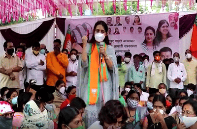 बीड जिल्ह्याचा विकास निधी बारामतीला गेलाच कसा?; खासदार प्रीतम मुंडे यांचा सवाल