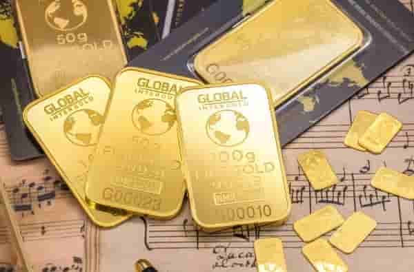 Gold Price Today: सलग दुसऱ्या दिवशी स्वस्त झालं सोनं, इथे वाचा आजचे दर