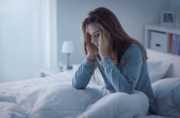Sleeping Disorder | कमी झोपेमुळे ‘स्लीप एपनिया’चा धोका, जाणून घ्या लक्षणांबद्दल...