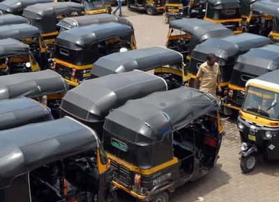 ठाण्यात परप्रांतीयांच्या अँटीजेन टेस्टला रिक्षावाल्यांचा विरोध, मुजोर रिक्षावाल्यांना सह आयुक्तांचा दणका