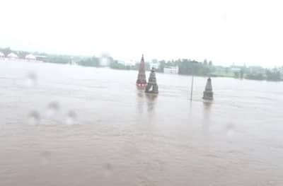 चंद्रभागेला तब्बल 13 वर्षानंतर पूर, 10 हजाराहून अधिक नागरिकांचं स्थलांतर