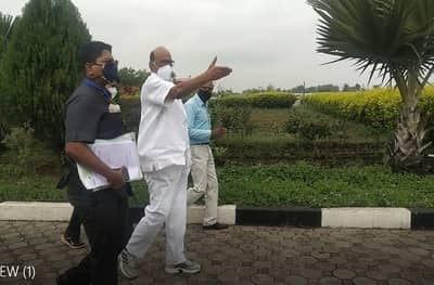 LIVE | नुकसानग्रस्त भागाच्या पाहणीसाठी शरद पवार मराठवाडा दौऱ्यावर, मुख्यमंत्र्यांचा उद्यापासून पाहणी दौरा