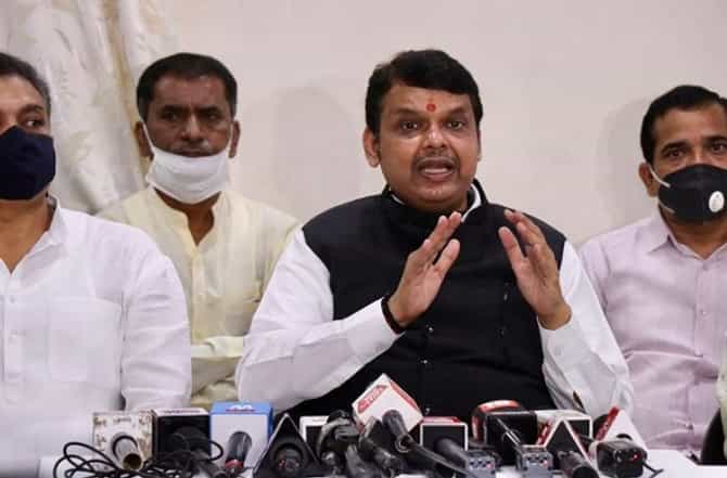 राज्यात शरद पवारांइतका जाणकार नेता नाही; पण ते सध्या मोजकंच बोलतायत