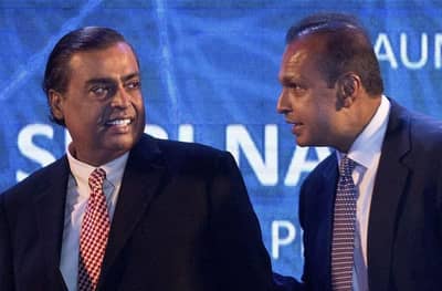 50 लाख ते 200 अब्ज डॉलरपर्यंतचा प्रवास, मुकेश अंबानींच्या यशाचं रहस्य उघड