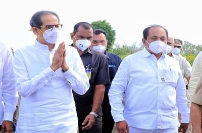 रडू नका, खचून जाऊ नका, आम्ही तुमच्यासोबत आहोत; मुख्यमंत्र्यांनी दिला शेतकऱ्यांना धीर