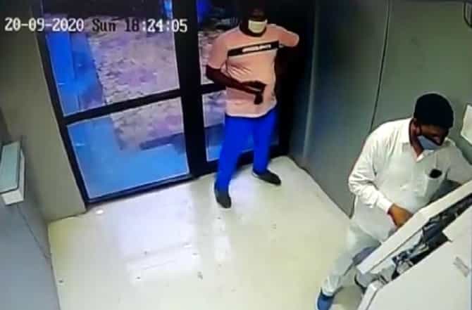 एटीएममधून लाखो रुपयांची चोरी, आंतरराज्य टोळीचा पर्दाफाश, दोघांना हरियाणातून अटक