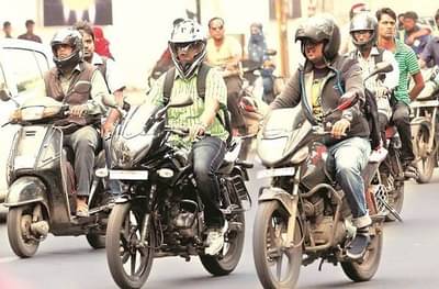 विनाहेल्मेट दुचाकी चालवल्यास Driving License निलंबित होणार