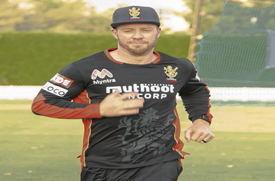 IPL 2020, KKR vs RCB : बंगळुरुच्या एबी डीव्हीलियर्सची भन्नाट शतकी कामगिरी