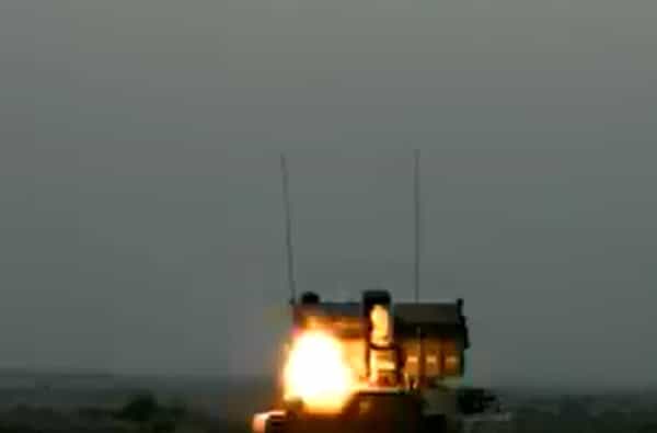 भारतीय अंतराळ संशोधन आणि विकास (DRDO) संस्थेकडून गुरुवारी 'नाग' Nag anti tank guided missile या रणगाडाविरोधी क्षेपणास्त्राची यशस्वीरित्या चाचणी करण्यात आली.