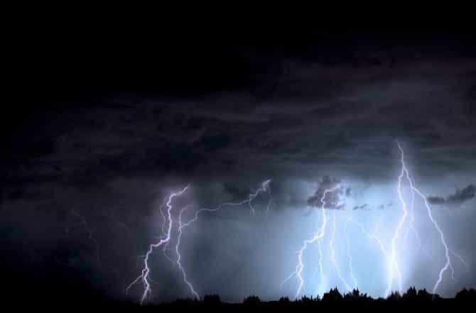 Weather Alert : राज्यासाठी पुढचे 3-4 तास महत्त्वाचे, हवामान खात्याकडून या जिल्ह्यांना इशारा