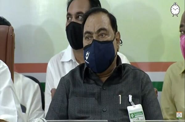 आज महत्त्वाच्या नेत्यांच्या उपस्थित त्यांचा पक्षप्रवेश सोहळा पार पडला. मात्र, राष्ट्रवादीचे नेते, उपमुख्यमंत्री अजित पवार आरोग्यासंबंधित तक्रारीमुळे हजर राहू शकले नाहीत.