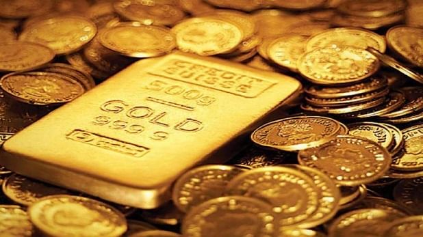 पहिल्या सत्रामध्ये सोन्यात 0.2 टक्क्यांनी वाढ झाली होती तर चांदीमध्ये 0.3 टक्क्यांनी घसरण झाली. याआधी गुरुवारी सोन्याचे दर 10 ग्रॅम 51,144 रुपयांवर बंद झाले होते. 