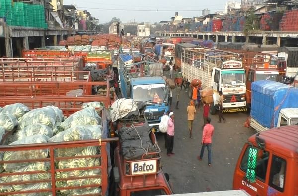 अण्णासाहेब पाटील आर्थिक विकास महामंडळ बरखास्त; नवी मुंबईच्या मार्केटमध्ये माथाडी कामगारांचा संप