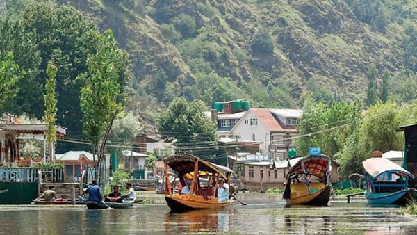 ... तरीही इतर नागरिकांना जम्मू-काश्मिरात या जमिनी खरेदी करण्यास बंदी!