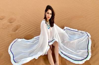 Photos : अभिनेत्री माल्वी मल्होत्रावर जीवघेणा चाकू हल्ला, चेहऱ्यावरही वार करण्याचा प्रयत्न