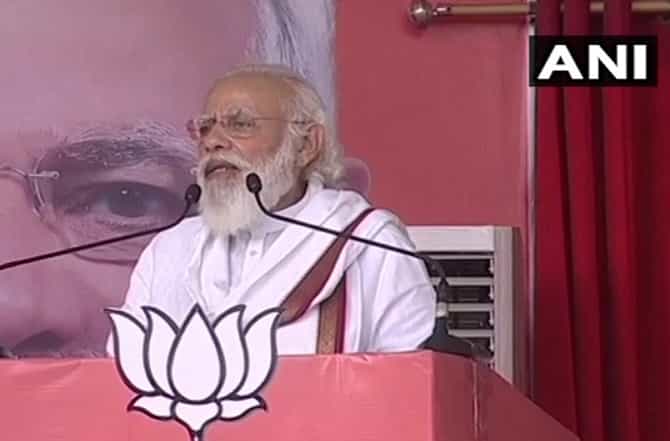 Bihar Polls | मास्कमुळे कोव्हिडपासून, तर मतदानामुळे बिहारचा बिमार होण्यापासून संरक्षण : मोदी