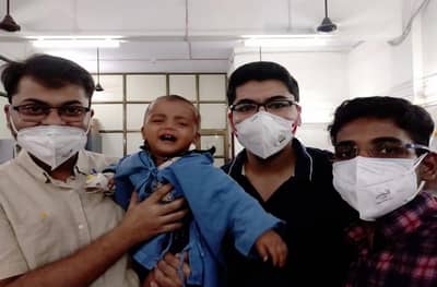 बाळ पाण्याच्या बादलीत पडून बेशुद्ध; खासगी रुग्णालयात उपचारास नकार, सरकारी डॉक्टरांचा चमत्कार