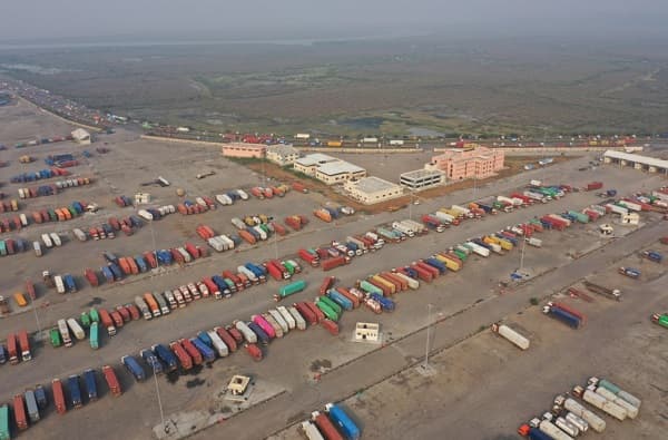 Uran jnpt : उरण-जेएनपीटी मार्गावरील वाहतूक कोंडी सुटणार, तीन उड्डाणपूल खुले