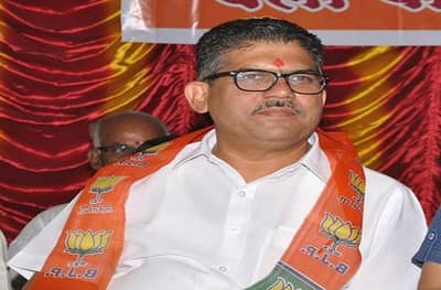 शिक्षकांना दिलेला पगार आणि त्यांच्या कामाचं मूल्यमापन करा, भाजप नेते विनय नातूंचे मुख्यमंत्र्यांना पत्र