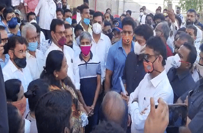 राकेश पाटील हत्या प्रकरण; बाळा नांदगावकरांनी घेतली राकेश यांच्या कुटुंबीयांची भेट; राज ठाकरेंकडूनही कुटुंबीयांचे फोनवरुन सांत्वन