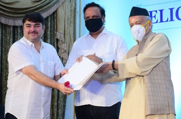 प्रशांत दामले, सुभाष घईंसह 45 कोरोना योद्ध्यांचा राज्यपालांकडून सन्मान प्रशांत दामले, सुभाष घईंसह 45 कोरोना योद्ध्यांचा राज्यपालांकडून सन्मान