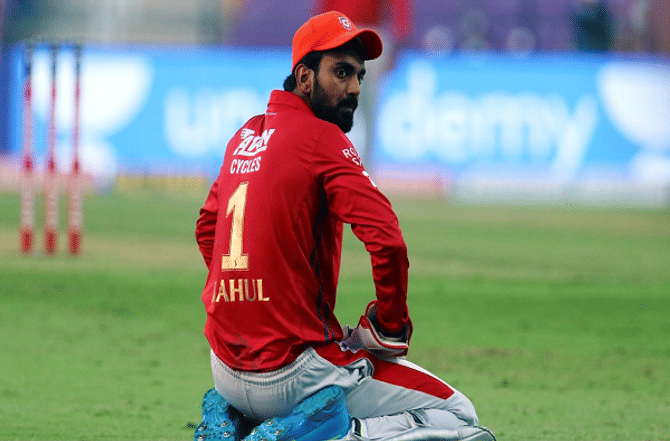 IPL 2020, CSK vs Kxip : चेन्नईचा 9 विकेट्सने दणदणीत विजय, पंजाबचं आव्हान संपुष्ठात, कर्णधार केएल राहुल निराश