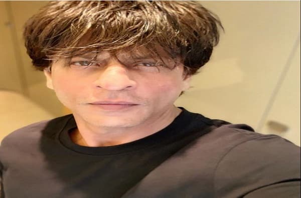 विशेष म्हणजे स्वत: आमिर खाननं शाहरुख खानचा कॅमिओ सीन शूट केल्याची चर्चा आहे.