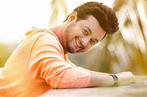 ‘चॉकलेट बॉय’ स्वप्निल जोशीच्या ‘समांतर 2’ वेब सीरीजच्या चित्रीकरणास सुरुवात!