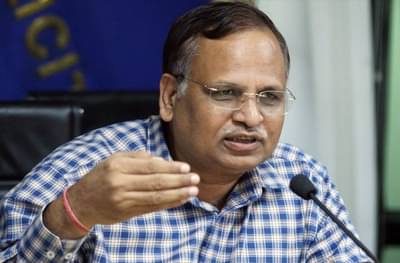 राजधानी दिल्लीत कोरोनाची तिसरी लाट, ICU बेडसाठी आप सरकार सर्वोच्च न्यायालयात जाणार!