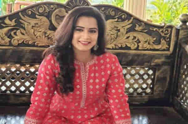 Prajakta Gaikwad | अलकाताई आईसारख्या, मात्र नराधमाची पाठराखण, प्राजक्ता गायकवाडचे धक्कादायक आरोप